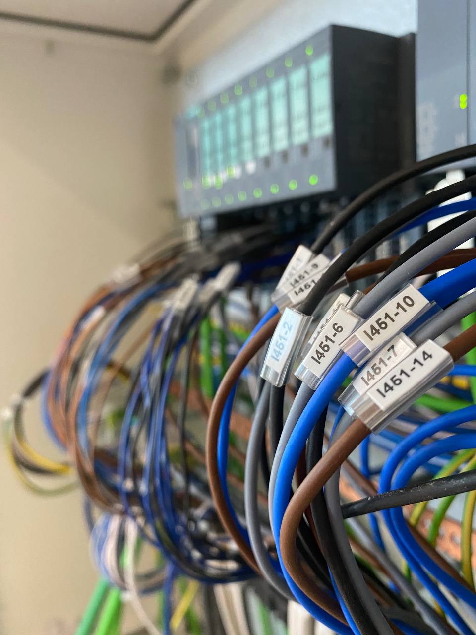 Elettricisti impianti civili e industriali